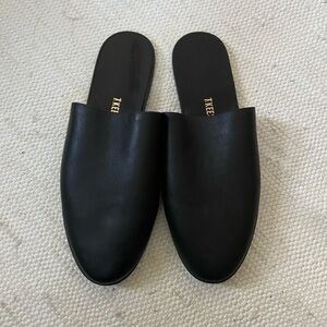 TKEES Classic Black Leather Mules
